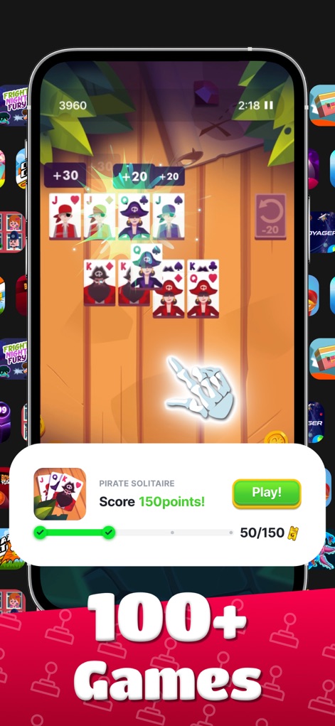 Prizes by GAMEE: Earn Rewards - Witness a captivating 'Pirate Solitaire' game in progress and note the clear score display, highlighting the app's extensive library.
