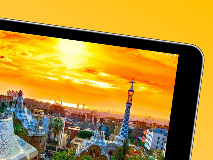 Barcelona Travel Guide ..