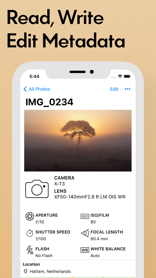 #1. EXIF Metadata App (iOS) 由: Giang Le Ngoc