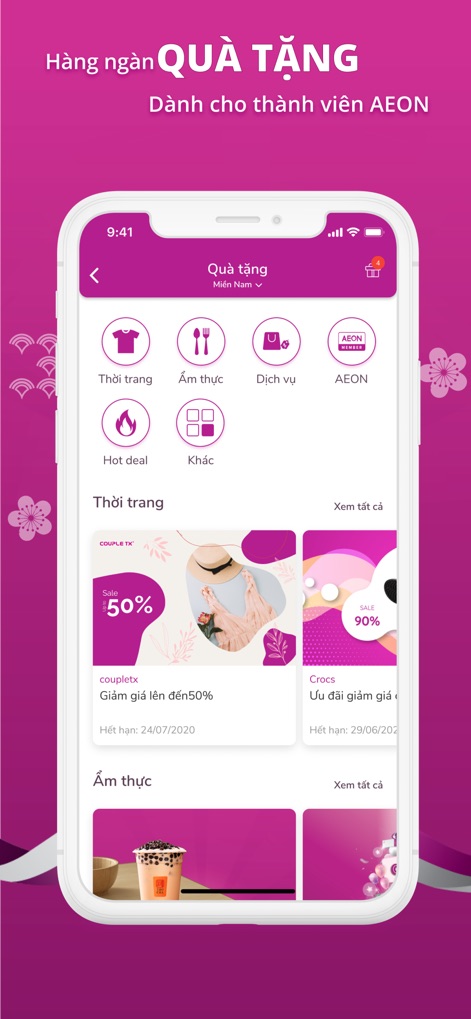 AEON Vietnam - 이 화면은 의류 및 식음료 등 다양한 카테고리별 특별한 멤버십 선물을 보여주며, 현재 진행 중인 파격적인 할인율의 프로모션 정보를 제공합니다.