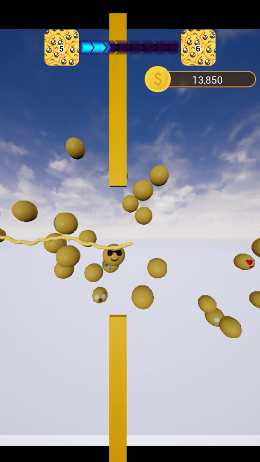 #4. EMOJI EXTREME.io casual game (iOS) Bởi: Skyus, Inc.