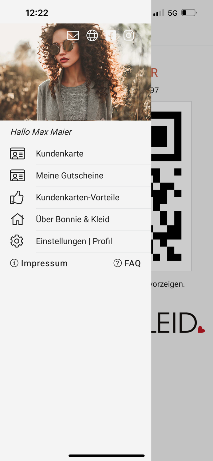Bonnie and Kleid Mode