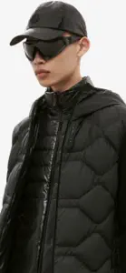 Moncler Official Store screenshot #1 for iPhone