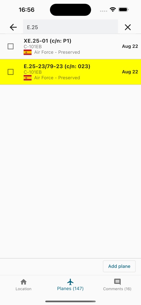 Wrecks & Relics - Esta tela apresenta uma lista das aeronaves disponíveis em um local, com identificadores como "E.25-23/79-23" e caixas de seleção que permitem ao usuário gerenciar seu inventário.