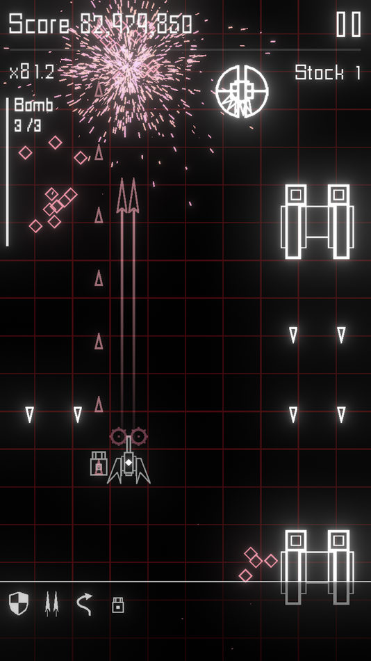 #3. LinearShooter Remixed (iOS) 由: Masamichi Nakada