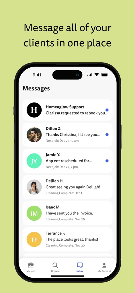 Homeaglow for Cleaners - Esta tela apresenta uma visão unificada de todas as conversas, exibindo os nomes dos clientes e prévias das mensagens para uma comunicação eficiente.