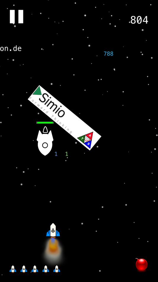 #10. PCT-Space Shooter (iOS) 由: Pascal Christian Thiede