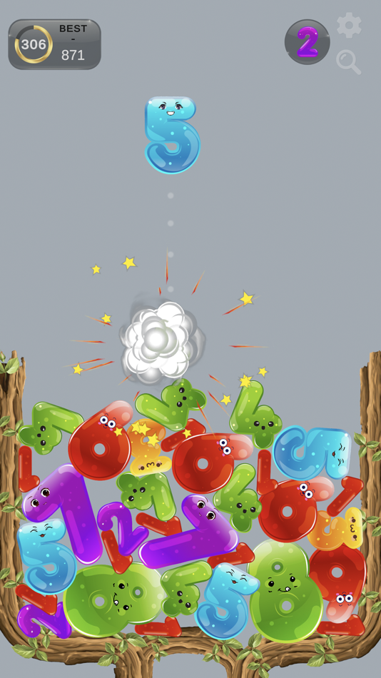 #4. Merge Em All - Fruits & Jelly (iOS) 由: ALIAKSEI MAS
