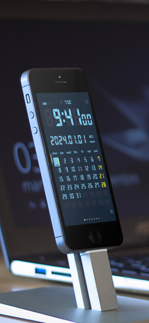 Ceas LCD - Captură de ecran cu ceas și calendar