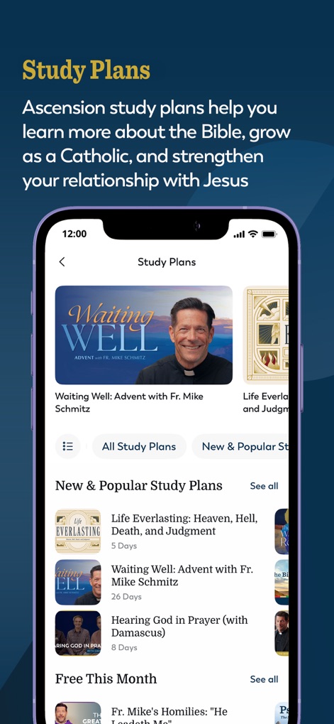 Ascension: Catholic Bible - L'application offre plus de 80 plans d'étude thématiques, présentés par des experts comme Fr. Mike Schmitz, pour approfondir la foi.