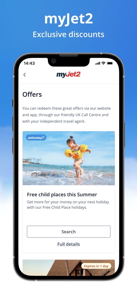 Jet2 - Holidays and Flights - Los usuarios pueden explorar las "Offers" dentro de la sección "myJet2" para descubrir descuentos, como la promoción "Free child places this Summer", que se presenta con una imagen relevante y un botón directo para "Search".