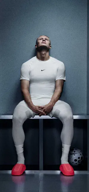 Nike : Shoes & Apparel iPhone screenshot 2