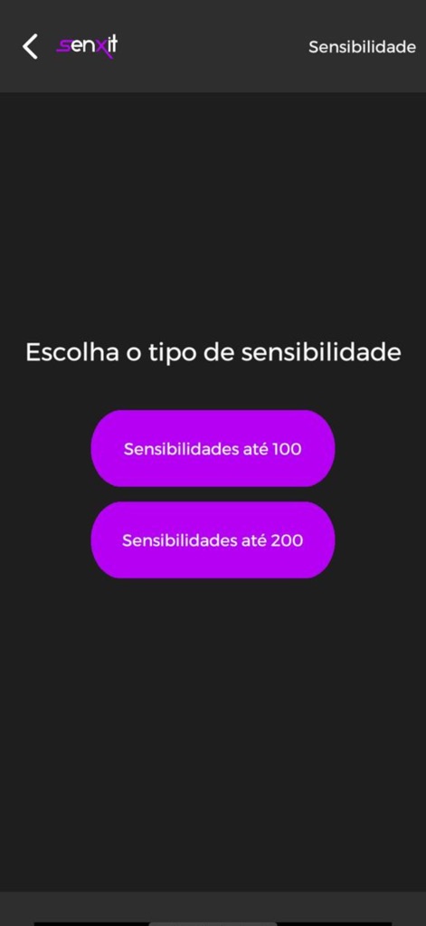 SenXit - Pacote de Sensi FF - Esta pantalla guía a los jugadores en la elección del tipo de sensibilidad ideal, presentando opciones claras como 'Sensibilidades até 100' y 'Sensibilidades até 200' para un control ajustado.