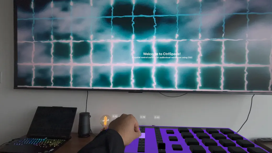 #3. CtrlSpace (iOS) Ved: Digital Dream Corp.