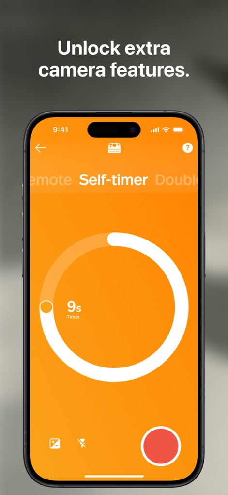 Polaroid - Discover advanced camera functionalities, including a self-timer with a visual countdown (9 seconds) and options for remote control.