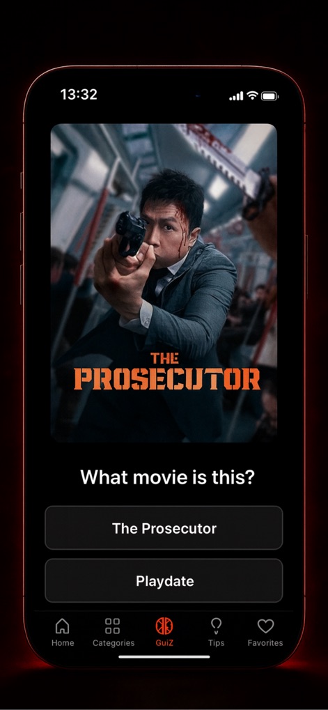 PobreFlix : Lookmovie & TV - O modo de quiz do aplicativo permite aos usuários testar seu conhecimento de filmes com uma imagem enigmática e opções de múltipla escolha, como "The Prosecutor".