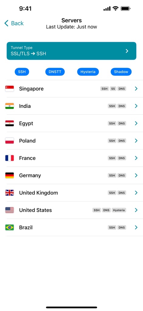 HTTP Injector - L'application offre un accès à une multitude de serveurs internationaux, affichant clairement les pays disponibles et les protocoles de tunnel comme SSH et DNS pris en charge pour chaque emplacement.