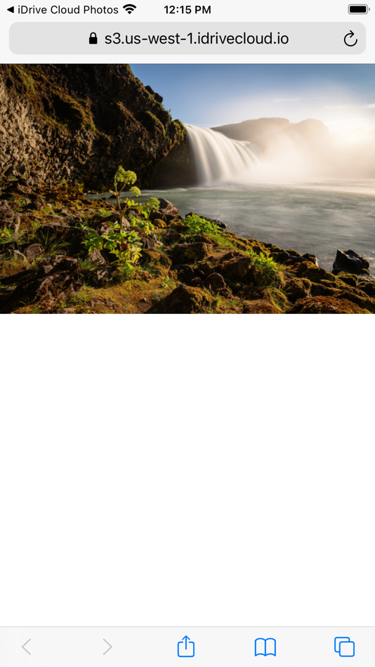 #3. E2 Photos (iOS) Podle: Jose Leal