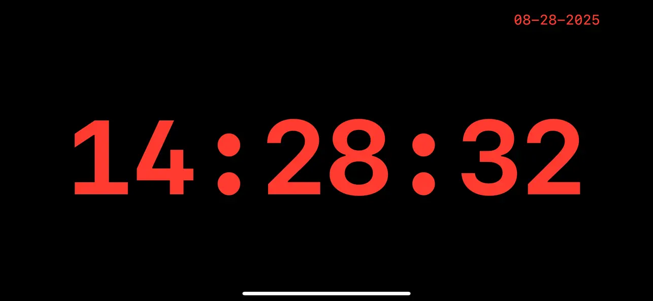 Simple Clock with date (iOS) Ved: Martin Kiefer
