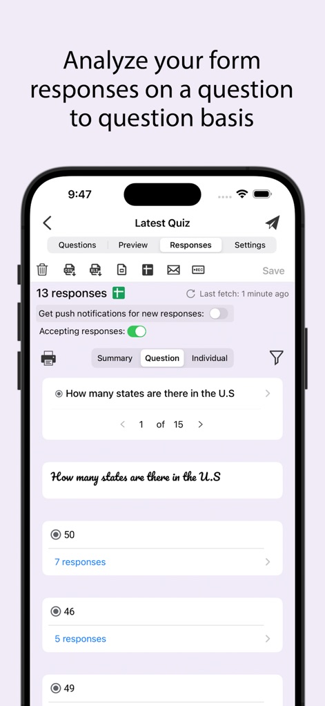 Form for Google Forms - Approfondissez l'analyse des données en examinant les réponses question par question, grâce à une vue dédiée qui facilite la navigation intuitive entre chaque entrée.