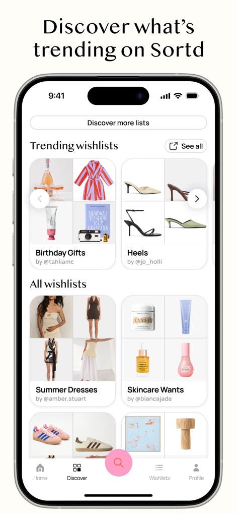 Sortd | Shopping Wishlist App - Los usuarios pueden explorar 'Trending wishlists' y descubrir colecciones populares como 'Summer Dresses' y 'Skincare Wants', obteniendo inspiración y manteniéndose al día con las últimas tendencias de la comunidad de Sortd.