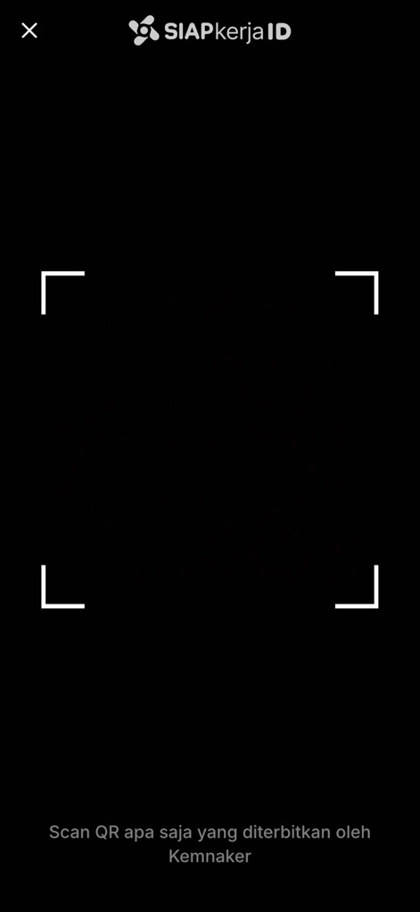 SIAPkerja Kemnaker - Users can easily scan QR codes issued by Kemnaker, utilizing the clear scanning frame and explicit instructions at the bottom.