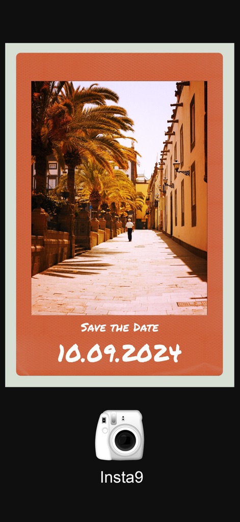 Kamon - Vintage Film Camera - Experience the nostalgic appeal of instant prints with a classic frame and a customizable date stamp, embodying a timeless aesthetic.