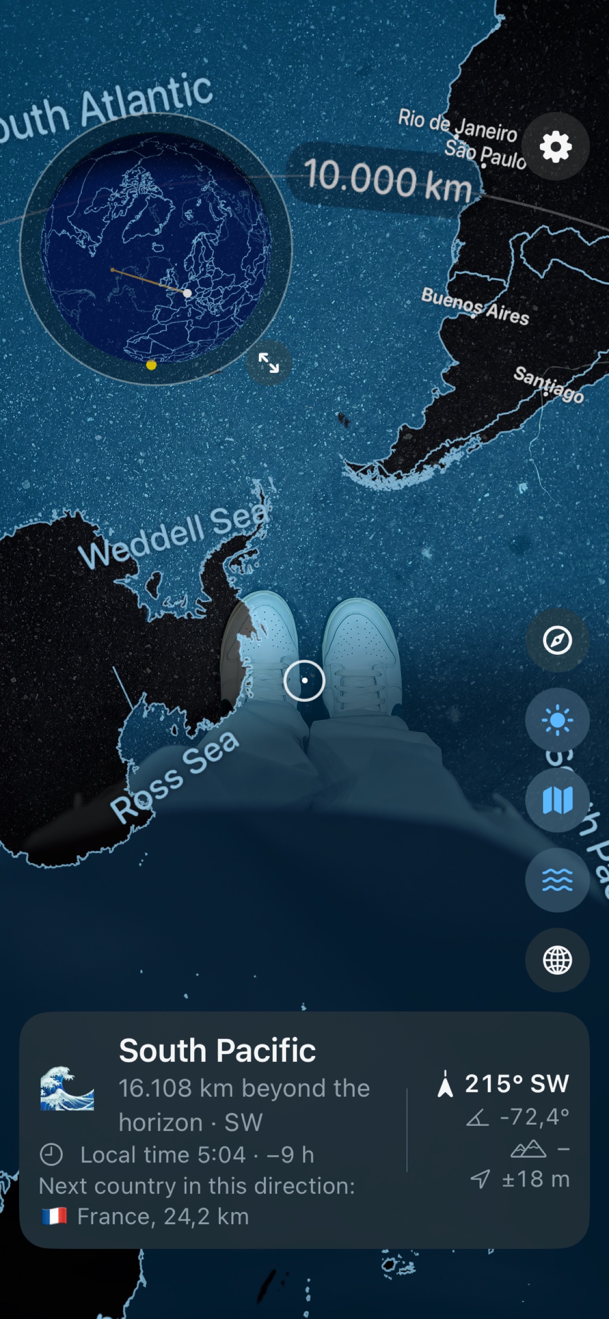 Screenshot 1 of Below Me