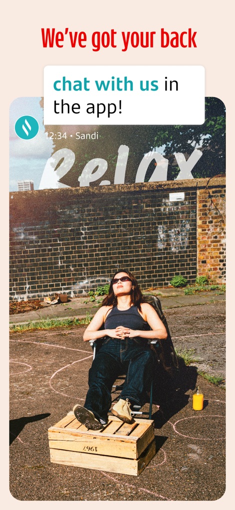 Santander Mobile Banking - Connect directly with support via the integrated chat feature, offering immediate assistance and a convenient way to resolve queries within the app.