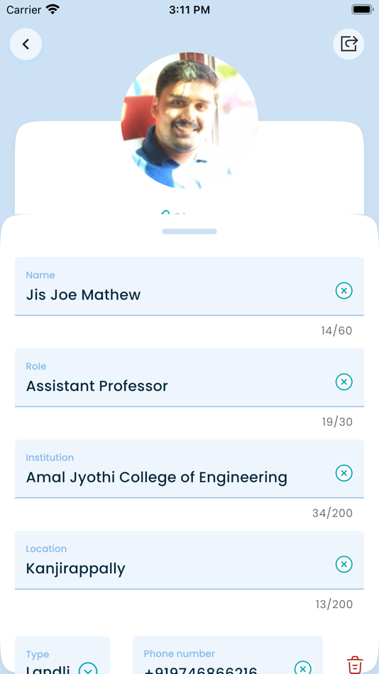 #4. Alumni Contacts (iOS) Podle: Arkroot LLP