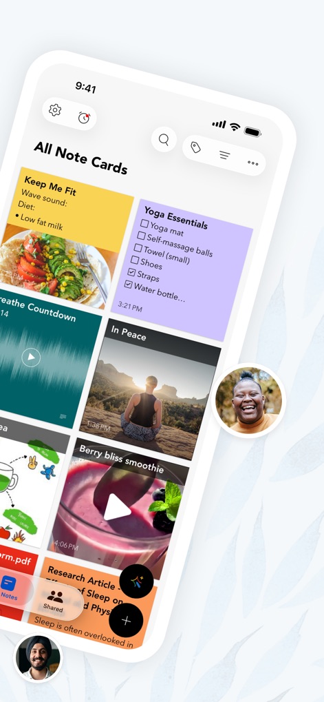 Notebook – Notes, Notepad - A tela inicial exibe uma variedade de 'Note Cards' coloridos para diferentes tipos de conteúdo, como checklists e notas de áudio, e inclui fotos de perfil que indicam colaboração ou compartilhamento de notas.