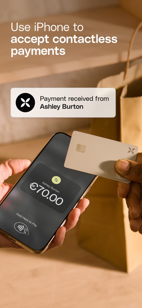 Qonto - Business Finance App - Com o aplicativo, é possível aceitar pagamentos sem contato diretamente pelo iPhone, com a funcionalidade Tap to Pay, exibindo a confirmação imediata e o valor da transação.