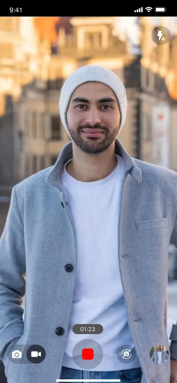 #5. Cam Folder (iOS) Podle: Ileshkumar Sharma