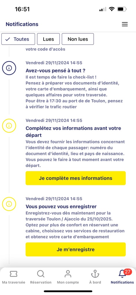 Corsica Ferries - Users receive proactive notifications that guide them through their journey, including reminders like 'Avez-vous pensé à tout ?' and prompts to 'Complétez vos informations avant votre départ' for a smooth travel experience.