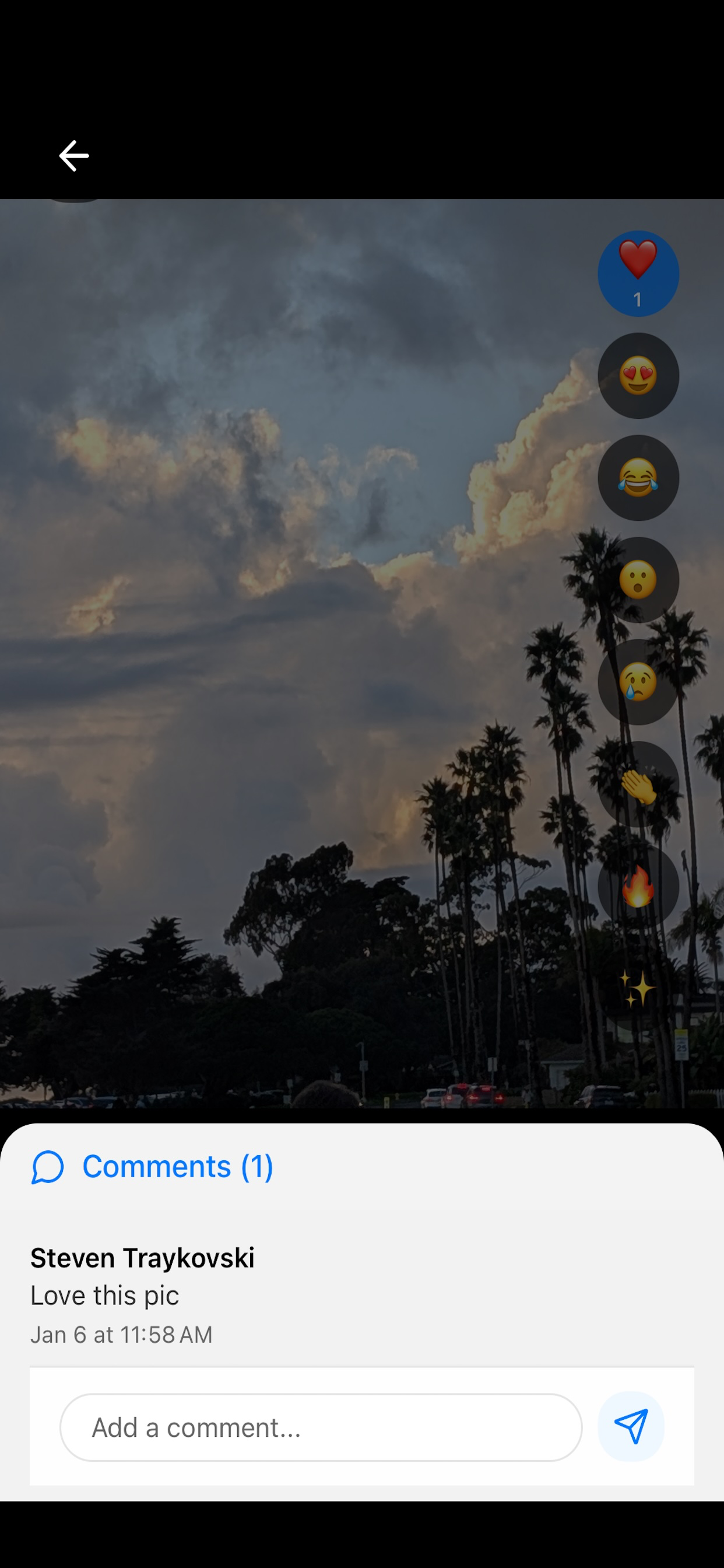 Pop Pics: Photo Sharing
