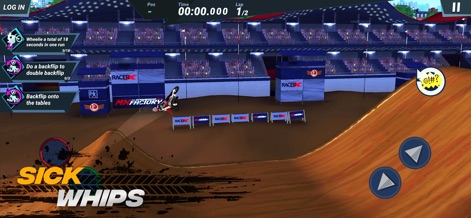 Mad Skills Motocross 3 - Esta toma de acción muestra a un piloto ejecutando un giro lateral extremo ('whip') en un estadio con tribunas llenas y publicidad de marcas.