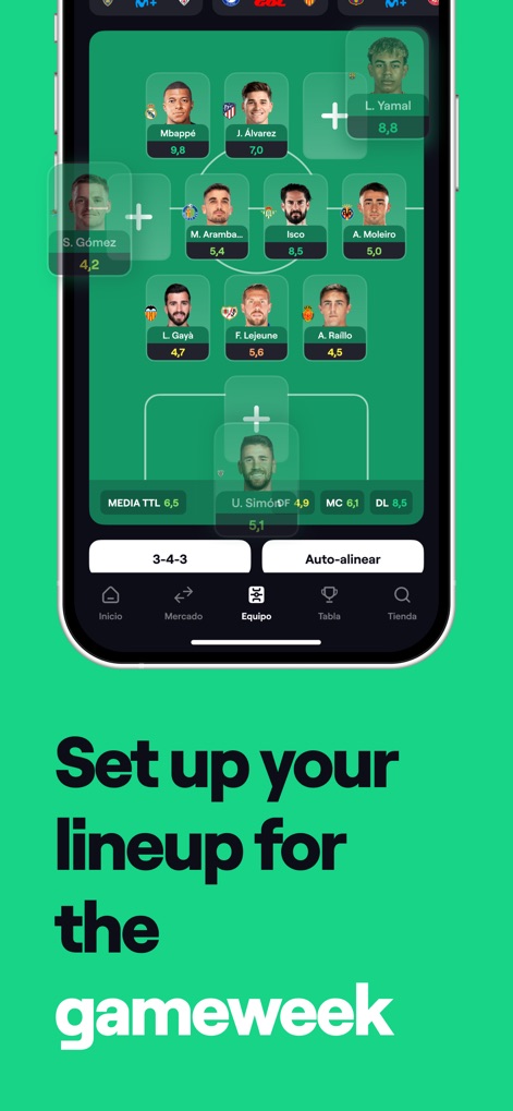 BEMANAGER - Fantasy Soccer - Les utilisateurs peuvent élaborer leur stratégie gagnante en positionnant des stars comme Mbappé et L. Yamal sur le terrain virtuel, avec la possibilité d'ajuster leur formation et d'utiliser l'option 'Auto-aligner'.