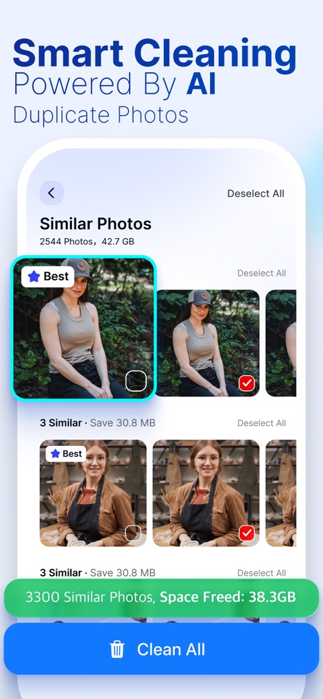 CleanSweep Go: Phone Booster - La aplicación presenta una interfaz de 'Fotos Similares' donde se marcan las mejores opciones, junto con un indicador verde claro que muestra el 'Espacio Liberado'.