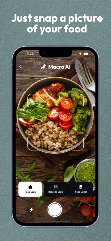 Macro AI - Calorie Tracker - Experience seamless tracking as the app intelligently identifies meals through photo recognition or allows for quick input via the integrated barcode scan.