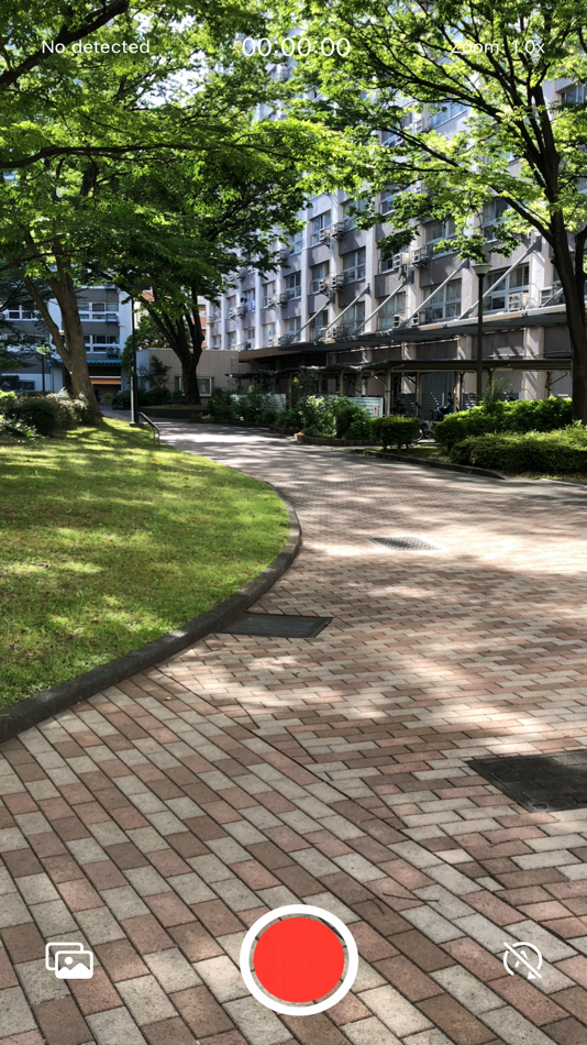 #1. Auto Zoom Camera - Video Cam (iOS) От: Limen Inc.