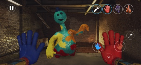 Poppy Playtime Chapter 4 - Esta captura revela um novo e peculiar personagem de brinquedo contra o cenário de paredes de tijolo, enquanto os controles de mão da ferramenta indicam a preparação para uma interação ou confronto.