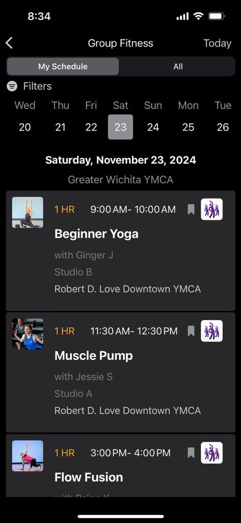 YMCA360 - Le calendrier interactif permet de naviguer entre les jours et d'afficher les 'Beginner Yoga' ou 'Muscle Pump' avec leurs heures précises et leurs instructeurs.