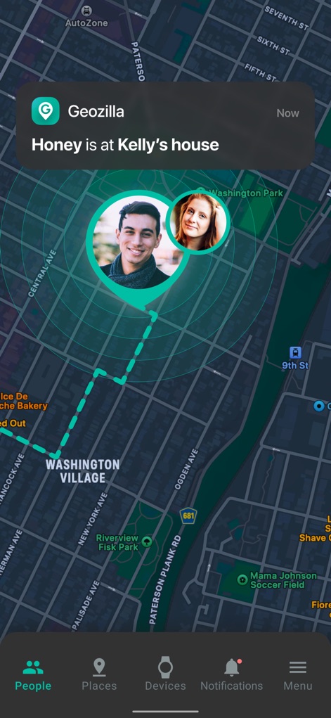GeoZilla Phone Location Finder - See how the app displays live location updates and visualizes family members' positions with their profile avatars directly on the map.