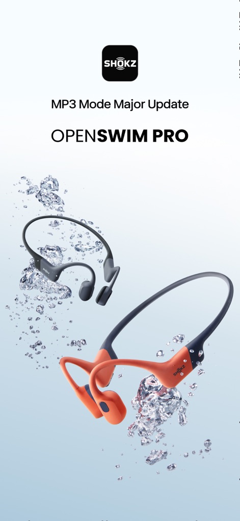 Shokz - Diese Ansicht präsentiert die Shokz OpenSwim Pro Kopfhörer, wobei sowohl das schwarze als auch das orange Modell von Wasserblasen umgeben sind, was ihre Wasserdichtigkeit und Eignung für den Einsatz im Schwimmsport hervorhebt.