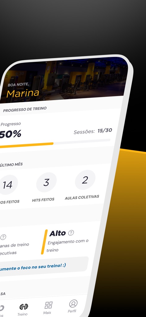 Smart Fit App - Esta vista ofrece un panel de progreso personalizado, con un indicador visual del 50% de completado y las sesiones restantes, junto a estadísticas detalladas del último mes como los 'Treinos feitos' y 'Aulas coletivas'.