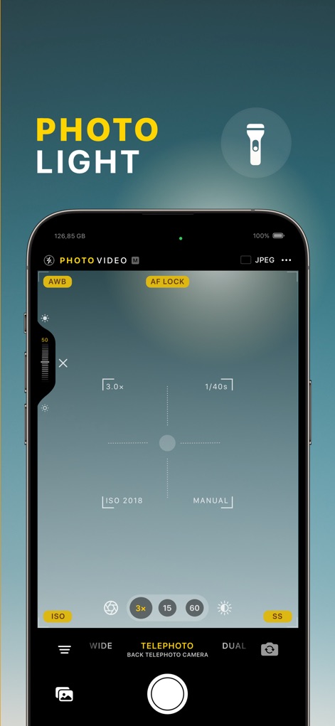 xZoom Cam - PRO Camera - The app provides granular control over illumination with its "PHOTO LIGHT" feature, allowing users to adjust brightness via a "vertical slider" and observe the "1/40s" shutter speed for optimal exposure.