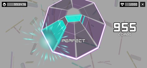 Sonolus - This view demonstrates high-level performance with a soaring combo streak and a vibrant teal visualizer, reflecting the app's engaging and challenging rhythm mechanics.