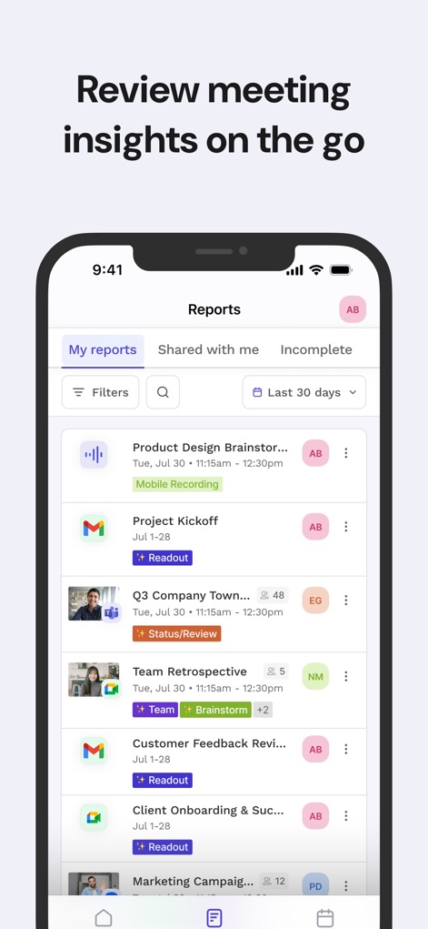 Read AI: Transcripts and Notes - Esta visualização apresenta uma lista organizada de relatórios de reuniões, permitindo aos usuários filtrar por tipo e ver detalhes como o número de participantes e o tipo de evento associado.