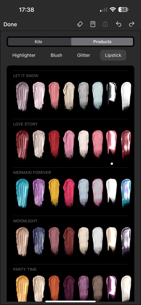 Prêt à Makeup - La galería de productos presenta kits de maquillaje mejorados (X) con una amplia selección de tonos de labial (Y) para cada estilo.