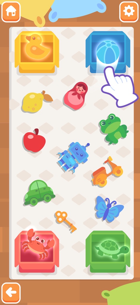 Mother Simulator - Baby Care - This tool offers interactive activities, illustrated by a matching game with various items like a rubber duck and a beach ball.